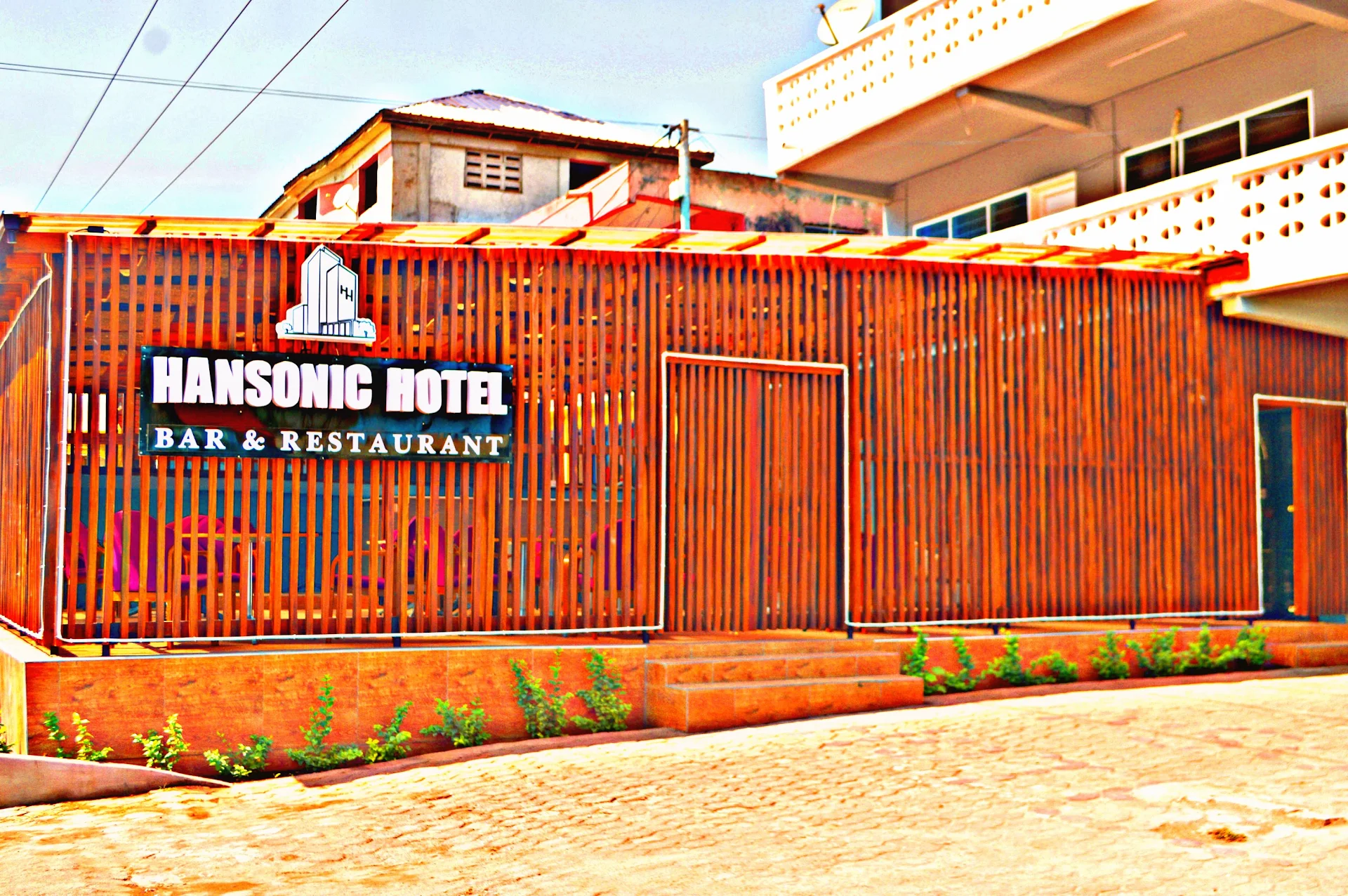 Hansonic Hotel