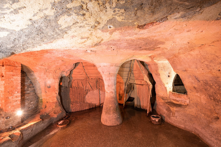 City of Caves by null