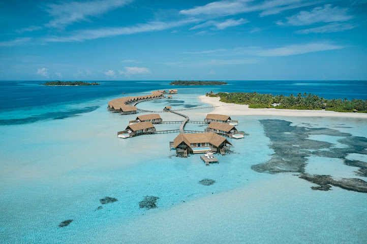 COMO Cocoa Island by null