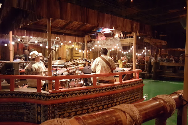 Visit Tonga Room Hurricane Bar On Your Trip To San Francisco