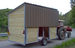 Photo n°5 de Fabricant Abris Mobiles Jouve à Dévoluy (Magasin d'articles pour animaux)