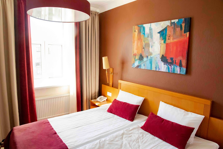 Hotel Oktiabrskaya by null