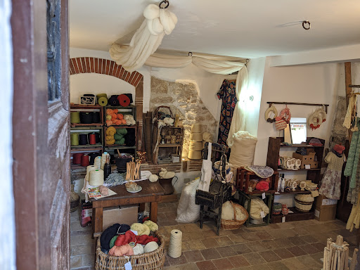 Aquilana Lana Italiana - Artigianato locale