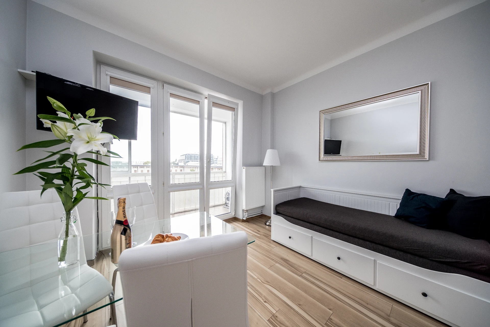 Smolna Apartments by Your Freedom