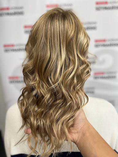 Fryzjer Adrian Szymański