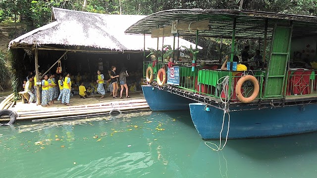 Nuts Huts Gotozon Loboc