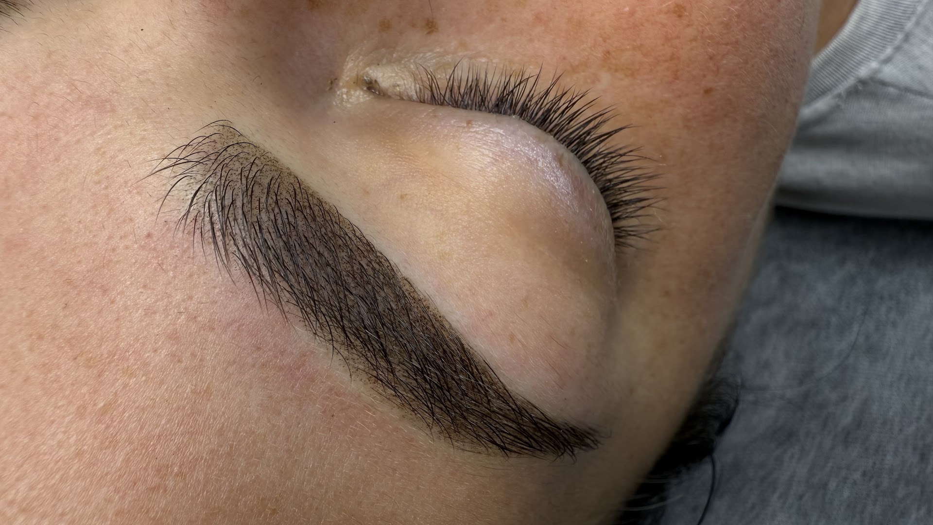 Mariam Morente Micropigmentacion de cejas en Jaen & Cordoba