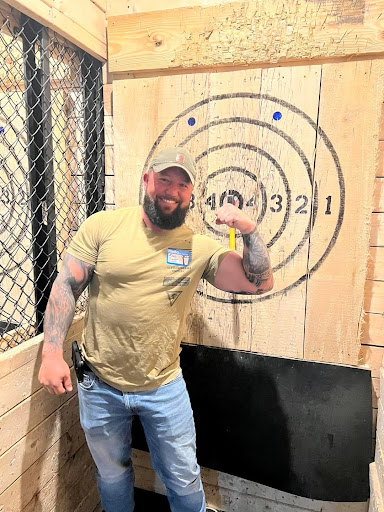 Splittin' Hares Axe Throwing - Thumbnail