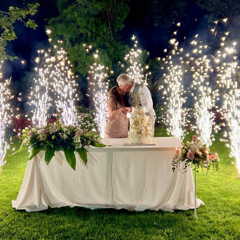 Fuochi d'artificio Matrimonio - Fontane Fredde - Nozze Uniche - Servizio  Per Matrimoni