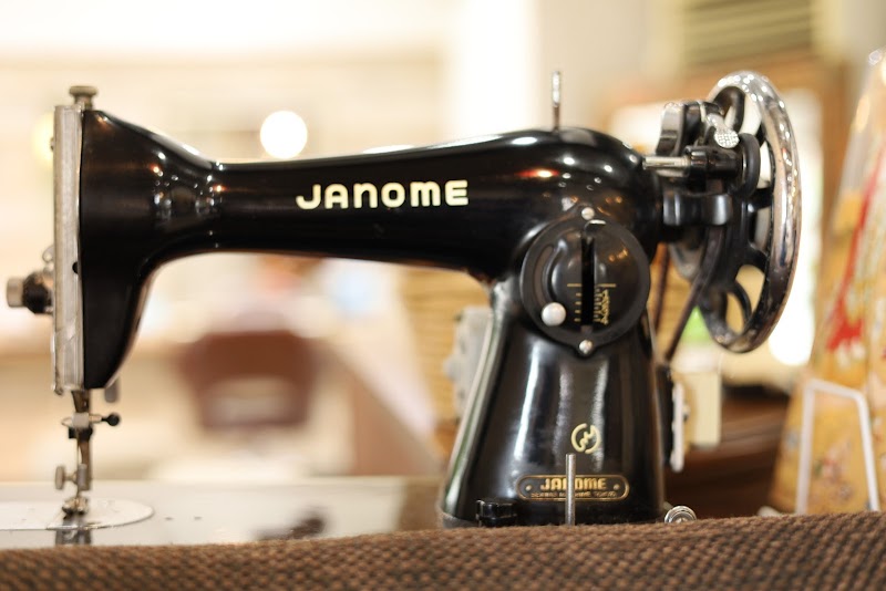 ヘアルームロアジー