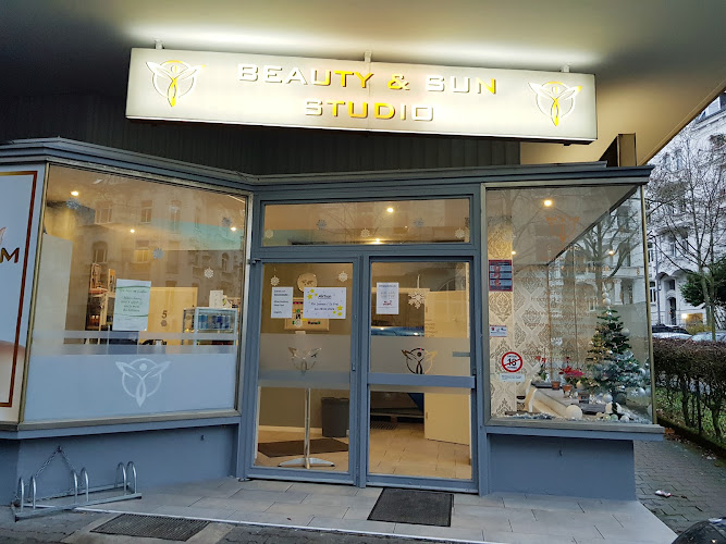 Beauty & Sun Studio photo