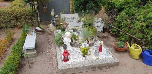 Alter Friedhof Inselstadt Werder Gallery - Germany