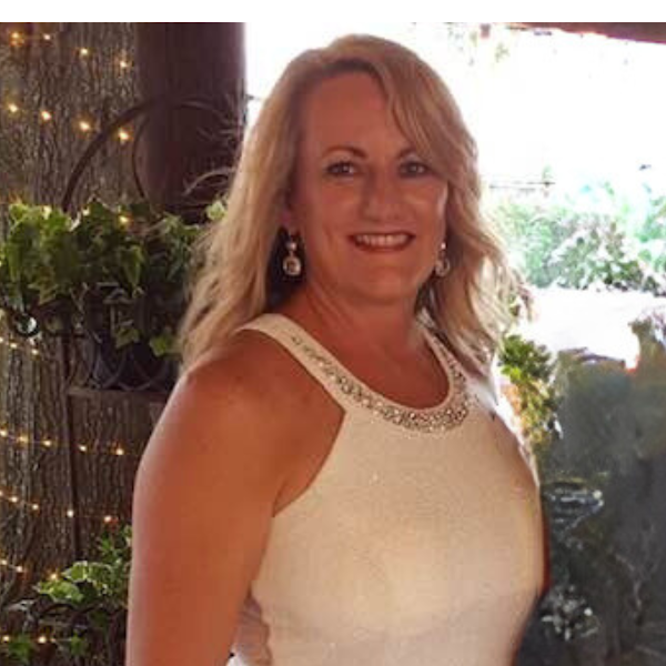 Lisa Menendez at RE/MAX Realty Unlimited photo