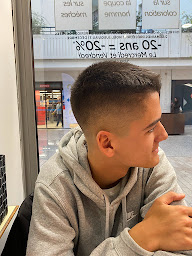 Photo n°28 de ANGELA.C à Montrouge (Magasin de produits de beauté)