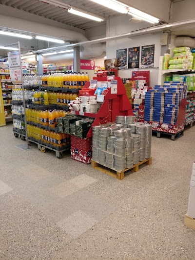 Photos of K-supermarket Ev&auml;skontti