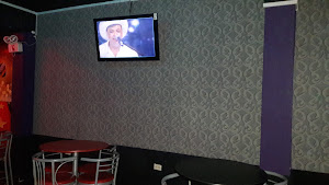 Barril Karaoke Bar 6