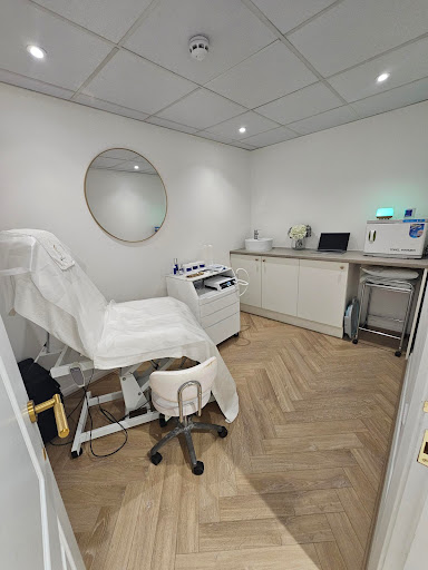 Sole Therapies @seventeen beauty and laser