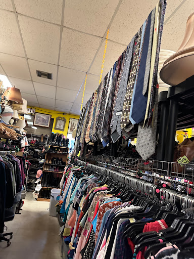 Harmony Thrift Store - Visual