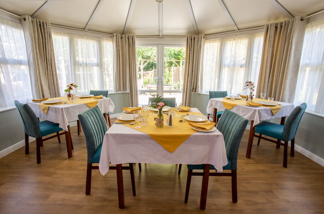 Parkside Care Home - Bupa - Reading