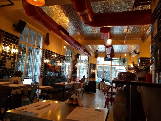 Couqley French Bistro