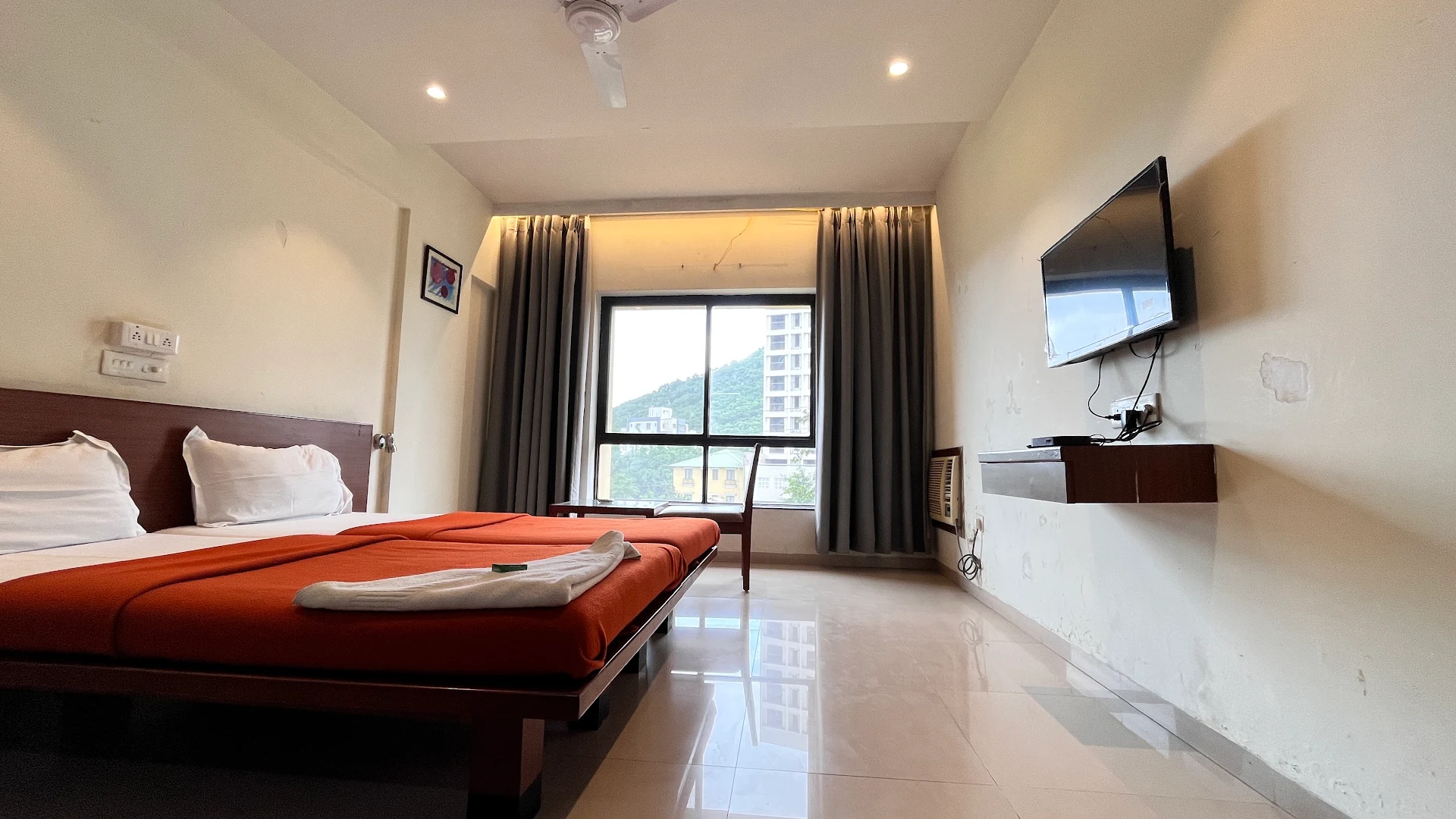 Hotel Sumanchandra Suites