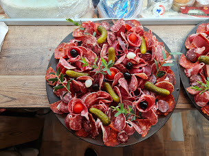 Photo n°16 de La fromagerie à La Tour-du-Crieu (Restaurant italien)