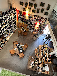 Photo n°7 de Restaurant et Cave à Vins Plaisirs Divins à Le Beausset (Caviste)