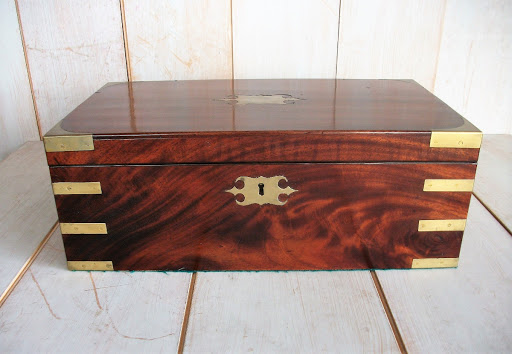 Pareglio & Ayres Antiques - Thumbnail