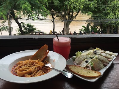 Photos of Parisien Cafe