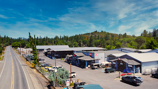 Fields Home Center - Visual