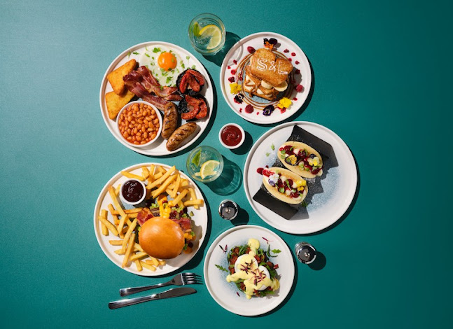 Slug & Lettuce Piccadilly Manchester - Manchester