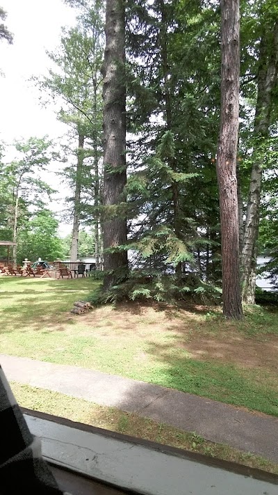 Photos of Voss' Birchwood Lodge