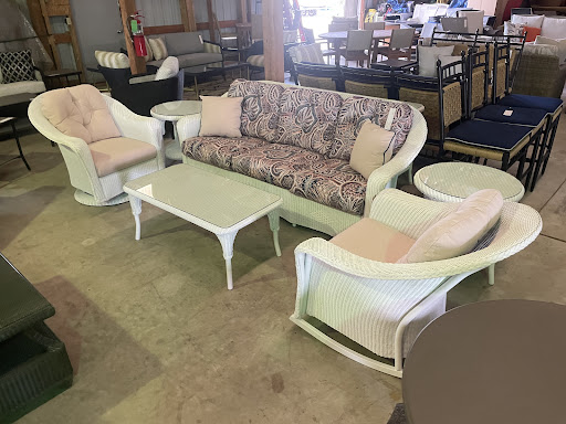 Lloyd Flanders Outlet - Thumbnail