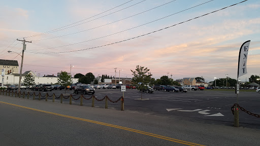 Cap'n Mikes Parking - Thumbnail