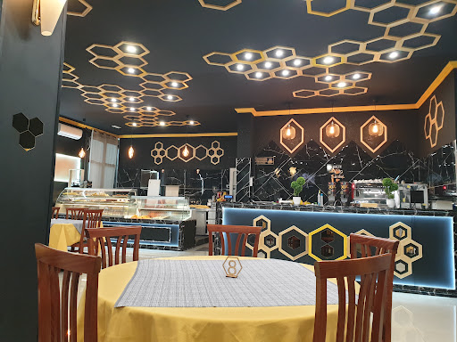 CURRY ON RESTURANT & SWEETS