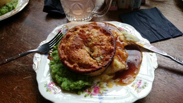 Southsea's Pie and Vinyl