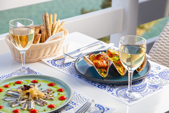 Hotel Perrakis by null