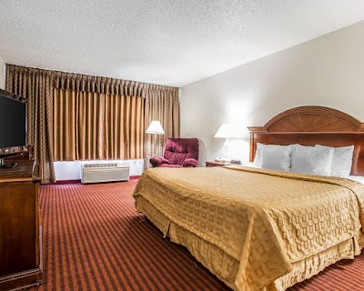Photos of Clarion Hotel Highlander Conference Center