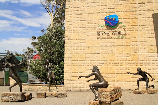 Three Sisters view point