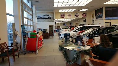 Photos of All American Ford of Paramus