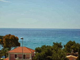 Photo n°4 de Combarel Immobilier La Ciotat à La Ciotat (Agence de location immobilière)