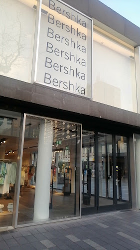 Bershka openingstijden