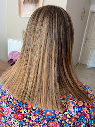 Photo n°7 de Sophie coiffure - L’iridescence à Noves (Salon de coiffure)