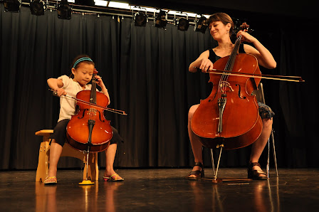 Académie de musique Archets & Compagnie - Saint-Bruno-de-Montarville 25 Rue Lakeview, Saint-Bruno-de-Montarville, QC J3V 3T5, Canada