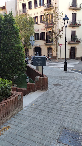 Clínica Dental en Les Escoles | Sarrià | Cabeceran Salut