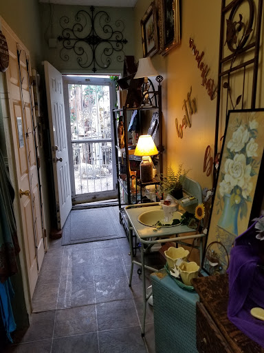 Iron Works Boutique Gallery - United States