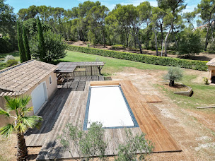 Photo n°14 de DML Constructions à Meyreuil (Société de construction de piscine)