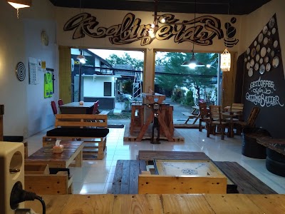 Photos of Kalim&eacute;ra Coffee Shop
