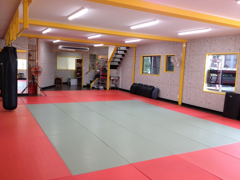 空手教室 闘龍會