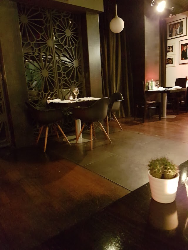 La Trattoria Restaurante Italiano